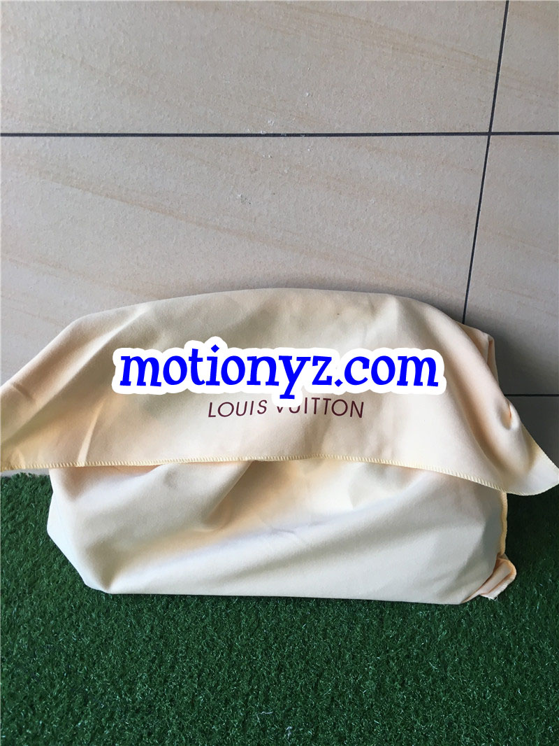 Brand Bag 11